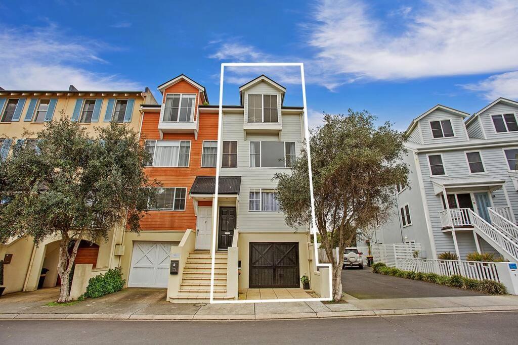 Four Bedroom Beachside Apartment Warrnambool Exterior photo